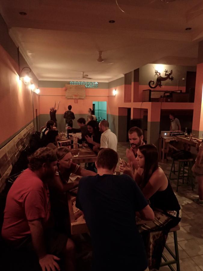 Lazy Gecko Guesthouse 프놈펜 외부 사진